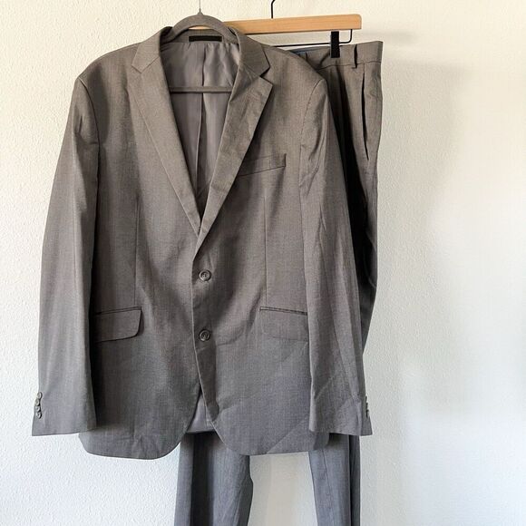 Kenneth Cole Techni-Cole Suit Mens Jacket 44L Pants 40x32 Gray